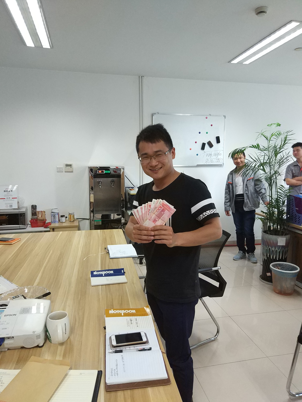 我司明莱销售经理汝晴荣获销售有效拜访PK第一名